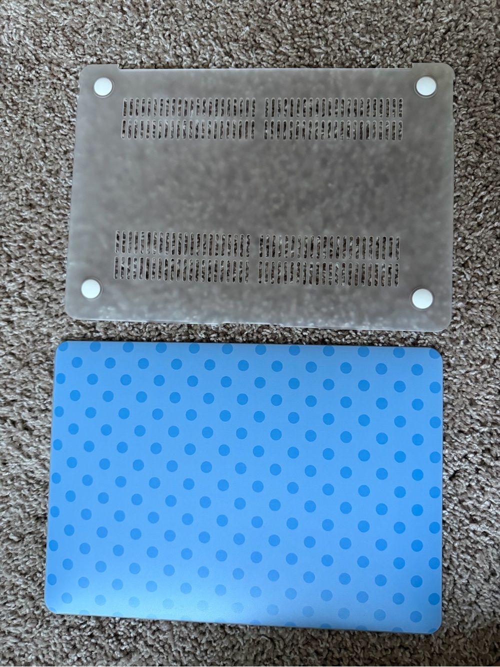 Casely MacBook Air 13.3” Case – Clear & Blue Polka Dot